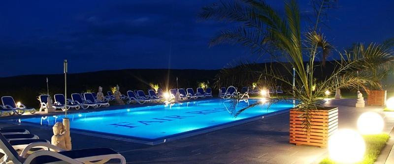 Double Room Pool View